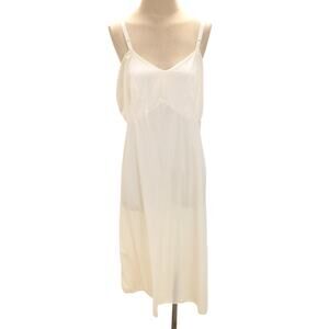 Vintage Gaymode Nylon Midi Full Slip Ivory size 40 Fit & Flair Modest Formal 60s